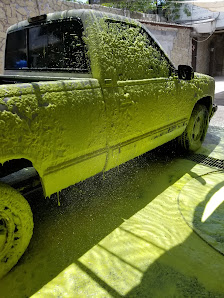 Los Pits Car Wash